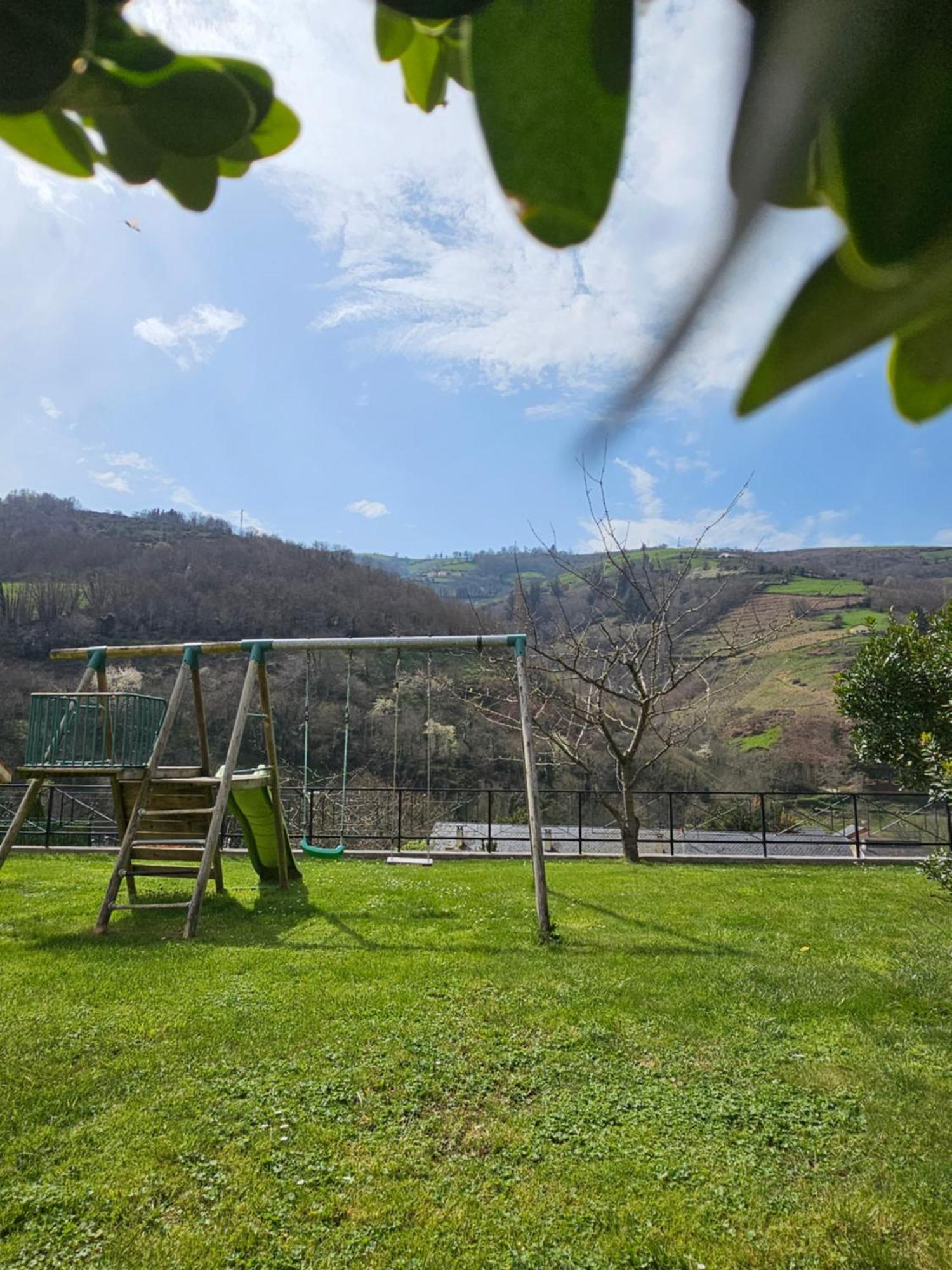 La Pumarada De Limés I Casa di campagna Cangas De Narcea
